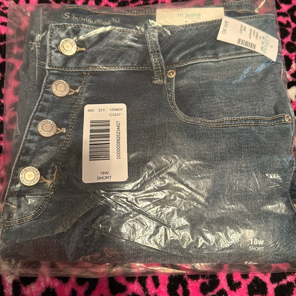 Women’s Maurice’s jeans